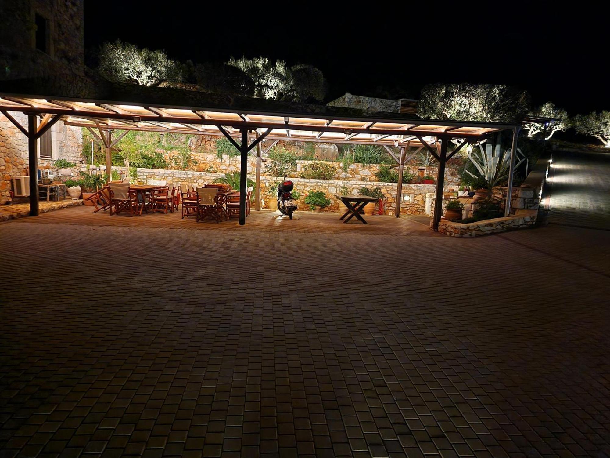 Focalion Castle Luxury Suites Pyrgos Dirou Luaran gambar