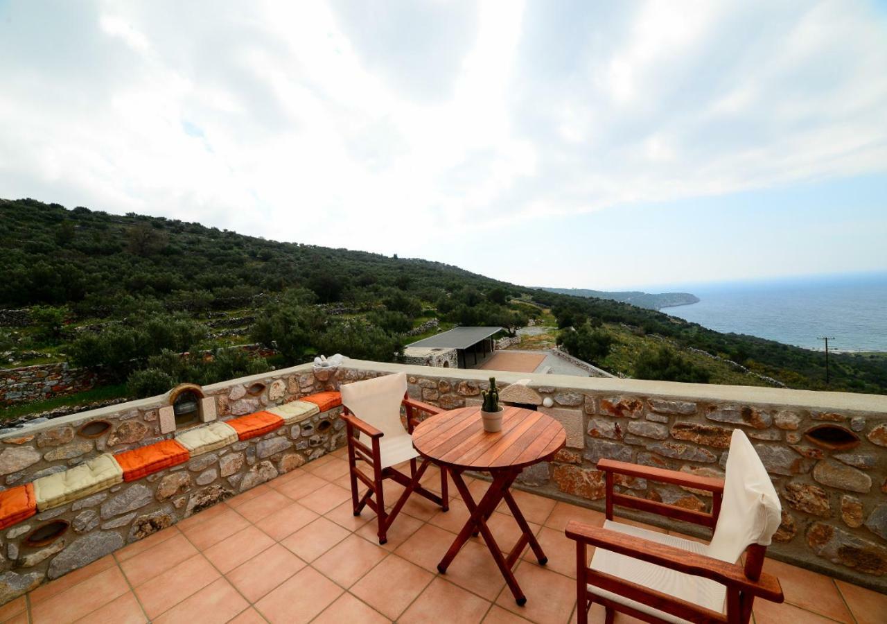 Focalion Castle Luxury Suites Pyrgos Dirou Luaran gambar