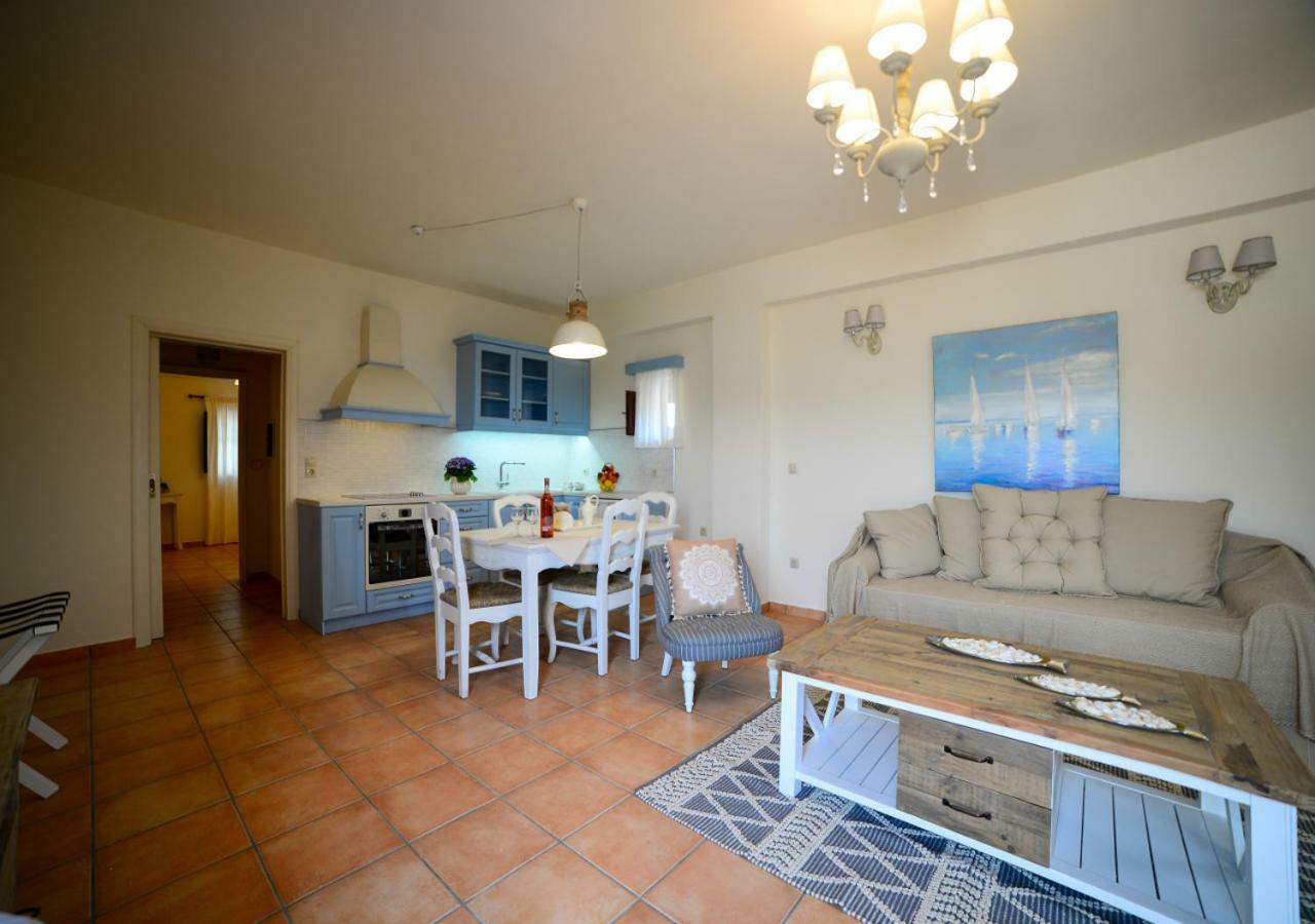 Focalion Castle Luxury Suites Pyrgos Dirou Luaran gambar