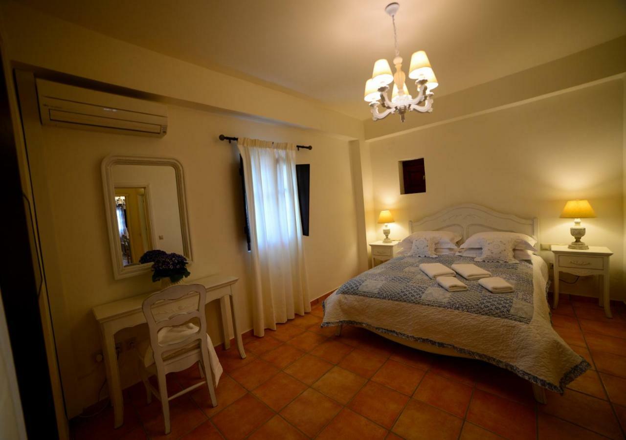 Focalion Castle Luxury Suites Pyrgos Dirou Luaran gambar